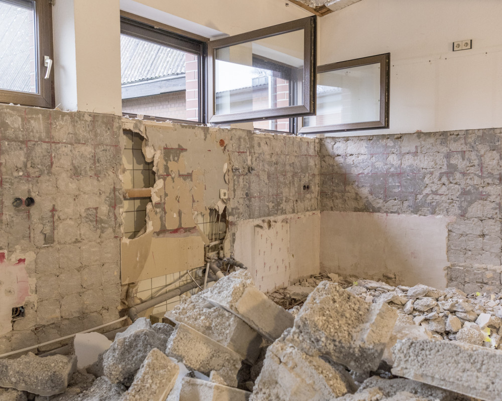 Abbruch und Entkernen