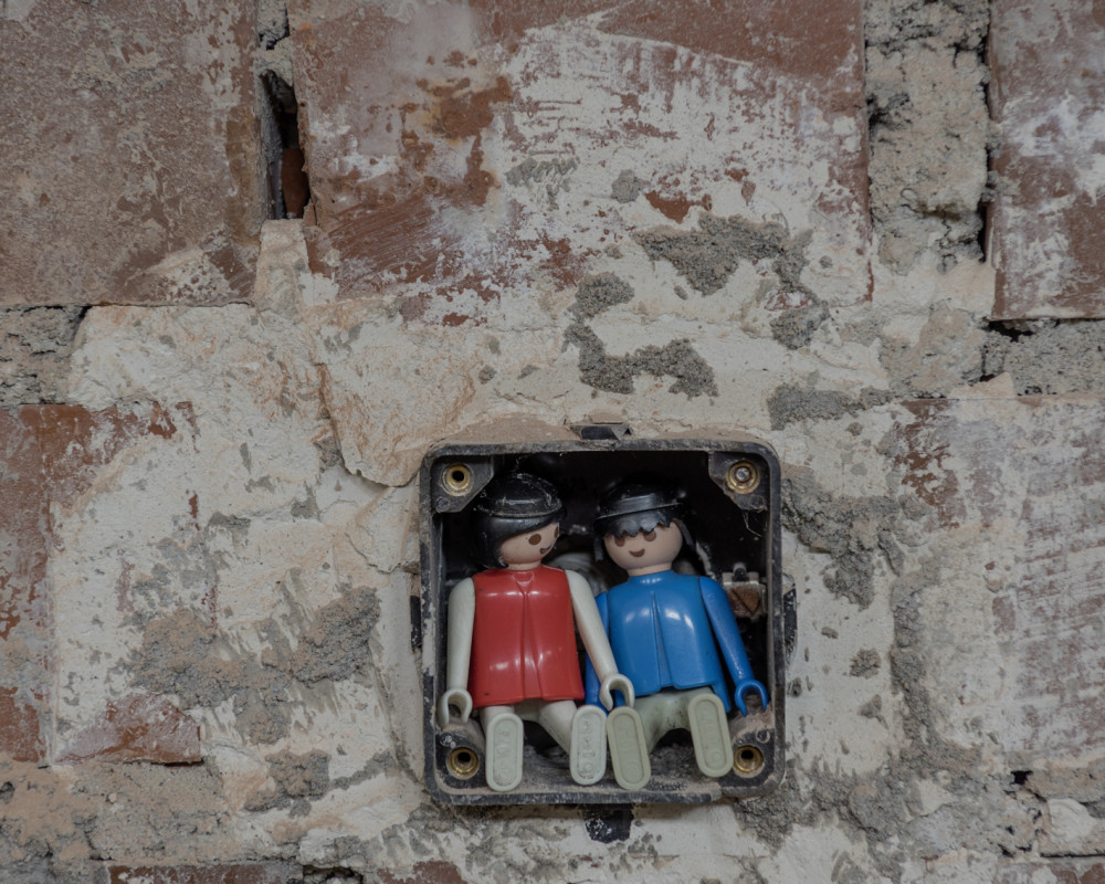 "Ist das nicht ein kuschliges Zimmer, Hannes?"