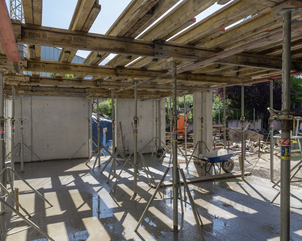 Die Decke wird geschalt