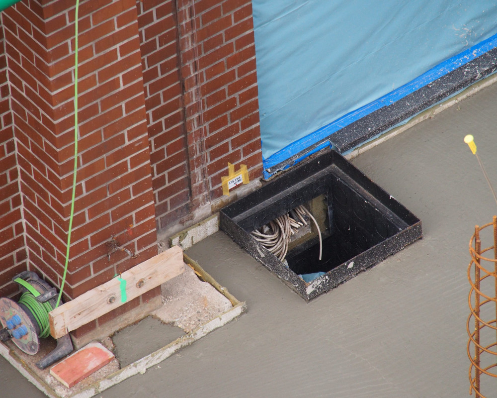 Bodenplatte frisch betoniert