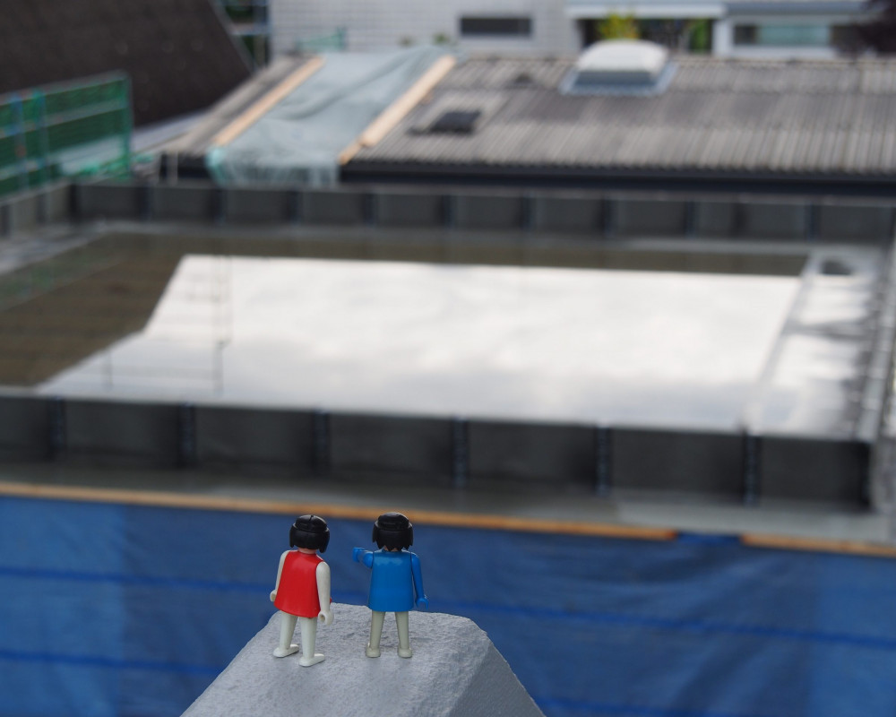 "Noch ein Pool! sogar auf dem Dach!"