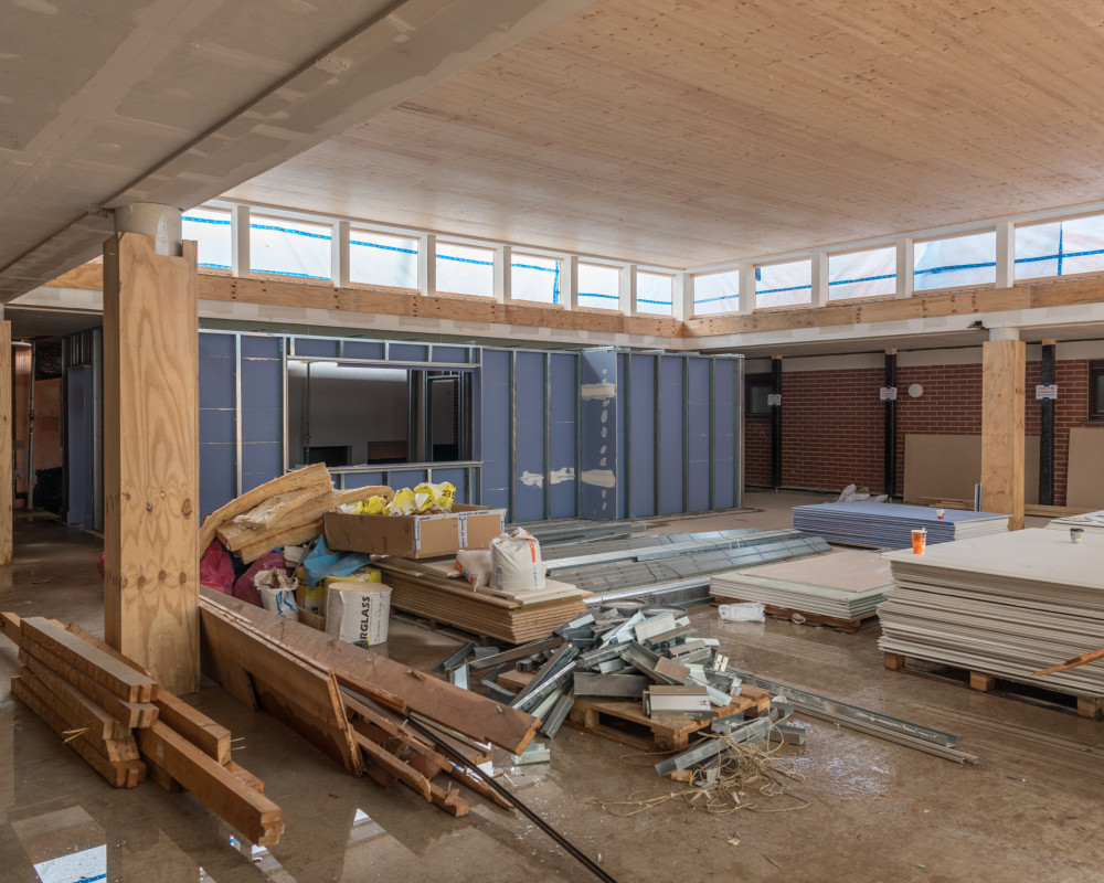 Trennwände zum Küchenblock sind eingebaut