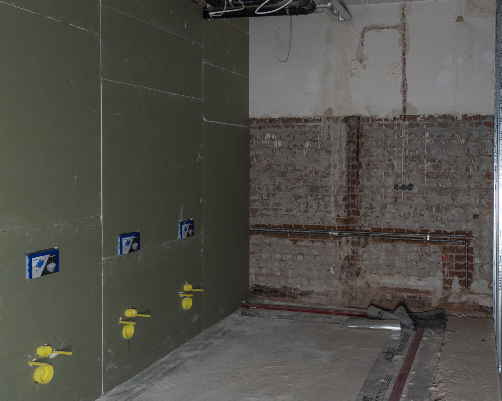 Toiletten und Waschräume