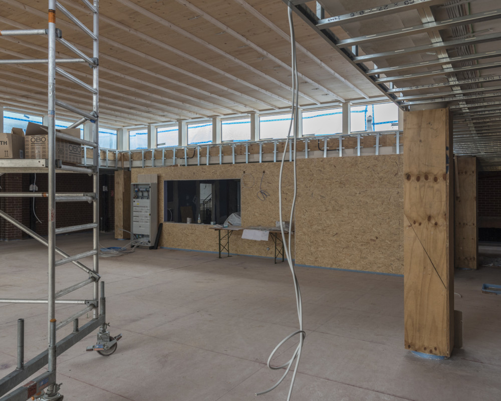 Die Deckenverschalung wird vorbereitet