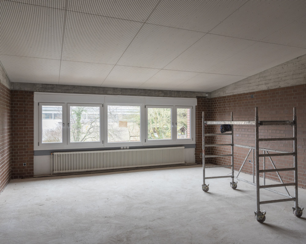 Die Schallschutzdecke wurde eingebaut