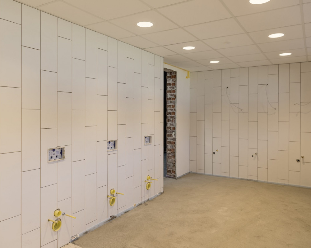 Die Wände wurden gefließt