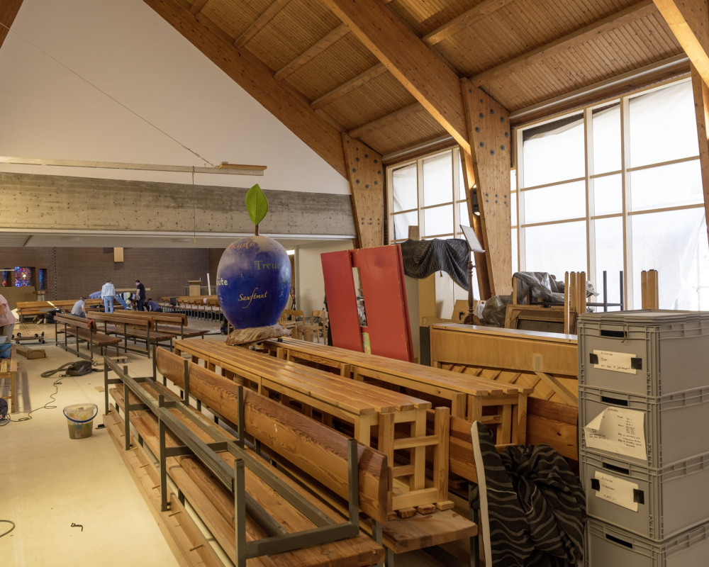 Der Gemeindesaal leert sich.