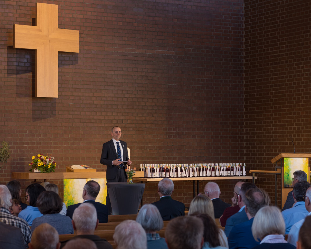 Pfarrer Dr. Götz Häuser