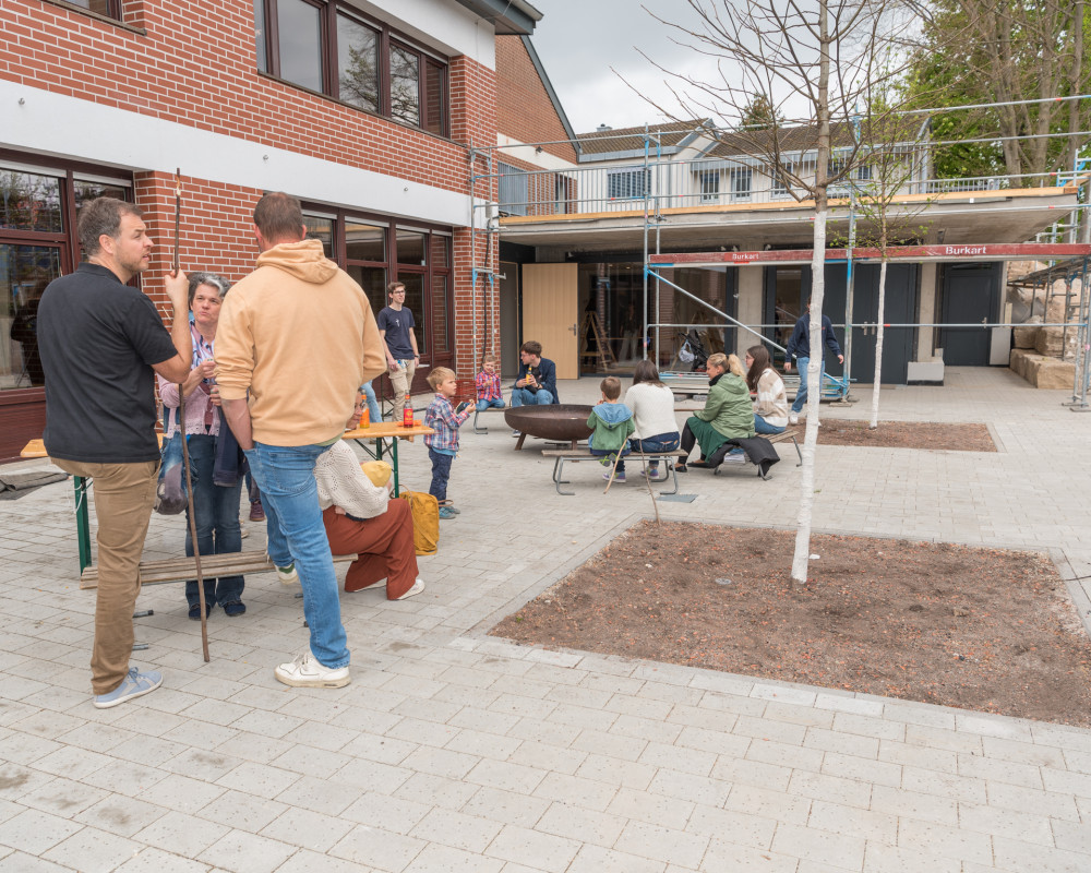 Und natürlich Spiele und Stockbrot!